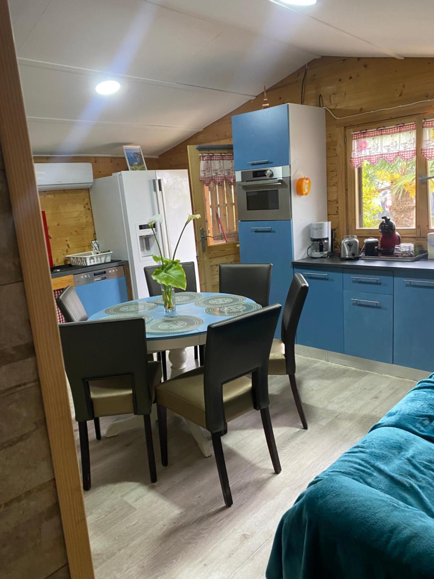 Grand Chalet Tout Equipe 6 Personnes Proche Des Plages Du Debarquement Sommervieu Bagian luar foto